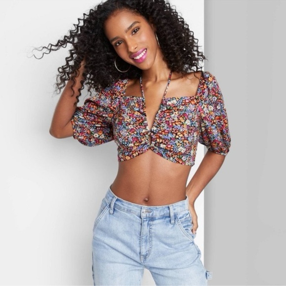 Wild fable floral crop top NWT